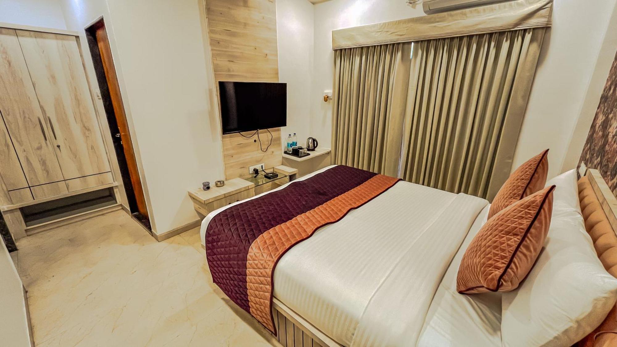 Regenta Bharti Amusement & Adventure Resort Pune, Urulikanchan Uruli Kānchān Exteriör bild