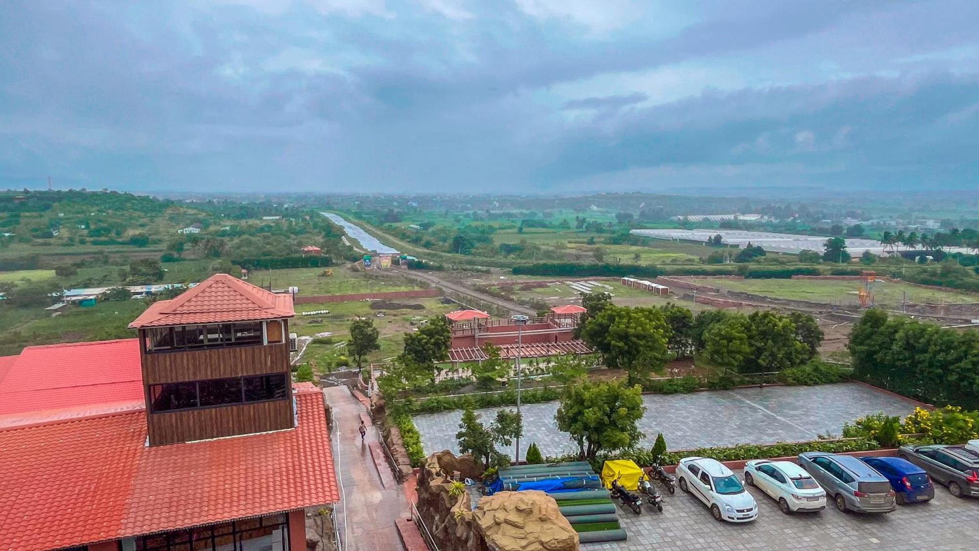 Regenta Bharti Amusement & Adventure Resort Pune, Urulikanchan Uruli Kānchān Exteriör bild